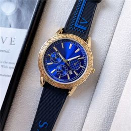 Brand Watches Women Girl 3 Dials Colorful Big Letters Style Rubber Strap Quartz Wrist Watch VE33