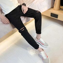 wholesale 2020 Fashion Casual teenagers Men's cropped jeans Korean trend word knee hole pants Slim casual Harlan feet pants X0621