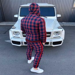 Autumn New Mens Tracksuit Casual Men Outfit Stripe Print Hooded Tops and Jogger Pants 2 Piece Sets Streetwear Suits for Men 2021 X0909