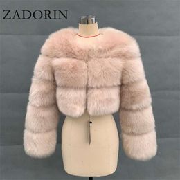 ZADORIN Fashion Plus Size Women Crop Top Faux Fox Fur Coat Winter Thick Fluffy Long Sleeve Short Style Slim Furry Fur Jacket 210928