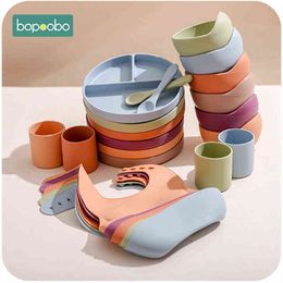 Bopoobo 5Pcs Silicone Dinner Plate Set Sucker Feeding Bowl Spoon Waterproof Bib BPA Free Newborn Anti-hot Training Plate G1210