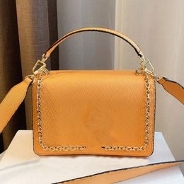 designer Flip Messenger Bag Ladies Flap Shoulder Handbag Crossbody Leather Purse Classic Twist Medium Bags Water Wave Pattern