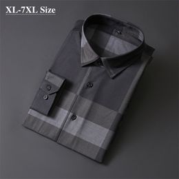 Brand Men's Business Casual Shirts Autumn Fashion Long Sleeve Gray Plaid Loose Shirt Work Dress Plus Size 5XL 6XL 7XL 210708