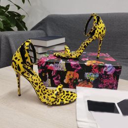 Sandali a spillo da donna con stampa leopardata in vernice suola in cuoio confezione completa misura 35-42