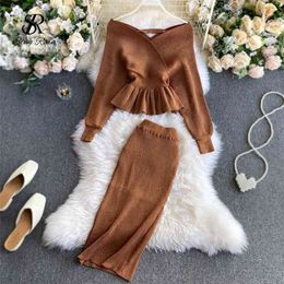 SINGRAIN Autumn Women Shiny Knitting Skirts Sets Lurex Ruffles Long Sleeves Wool Warm Sweater knitted Two Pieces Set Women 210722