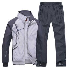 2020 NEW Tracksuit Men Plus Size 4XL Spring Autumn Two Piece Clothing Sets Casual Track Suit Sportswear Sweatsuits Y0831