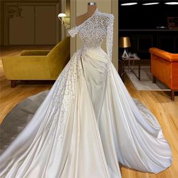 Luxury Pearls One Shoulder Wedding Dresses with Overskirt Satin Long vestidos de novia Off Shoulder Ruched Bridal Gowns