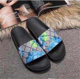 Best men slippers women ladies Flat platform sandals Rubber slide Floral brocade Gear bottoms flip flops Bee striped Beach causal slippe