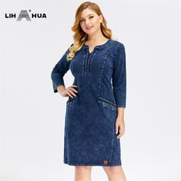 LIH HUA Women's Plus Size Denim Dress Elasticity Knitted Denim Dresses Slim Fit Casual Dress Shoulder Pads Midi Dress 210316