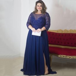 Scoop Neck 3/4 Long Sleeves Lace Plus Size Mother of the Bride Dresses with Split Sweep Train Beaded Chiffon Evening Gowns