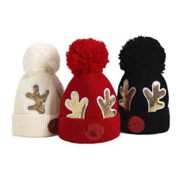 2021 Wholale Cute Christmas Reindeer Beanie Cap Winter Hat Sequin Knitted Woolen Hats For Kids