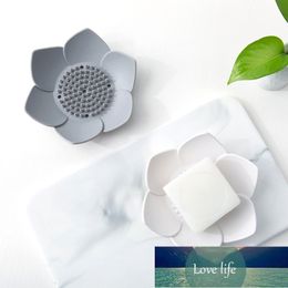 Soft Silicone Box Draining Soap Dish Soap Box Plate Lotus/Fish Bone Shape Holder Home Portable Soap Dishes Bathroom Accessories