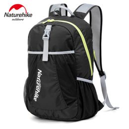 Naturehike Men Women Lightweight Outdoor Sports Backpack Foldable Nylon Hiking Camping Mountaineering Gym Fitness Travel Bag Q0721