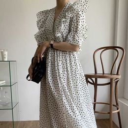 Korean Chic 2020 Polka Dot Khaki/White Long Dress Summer Women Sexy V-neck Ruffle Short Flare Sleeve Vintage Dresses For Female Y0603