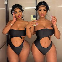 Sexy Women Slash Shoulder Hollow Out Rompers Bodycon Solid Colour Breathable Jumpsuits Skinny Crop Femmal Bodysuits Summer 210604