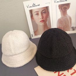Outdoor Hats Sports Caps Hong Kong Style Dome Lamb Hair Beach Hat Women Winter Fashion Wild Warm Plush Basin Trendy Men
