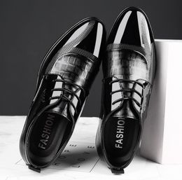 Fashion Slip on Men designer Dress Shoes Oxfords Business Classic Leather Men'S Wedding Suits luxurys Office Work casual Shoe