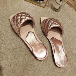 Designer fashion women's leather slippers sandals custom logo flat bottom comfortable luxury 35-41 multi color options