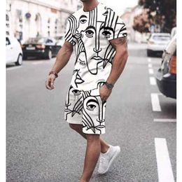 2021 New Fashion Men's Suit Two-Piece Harajuku Vintage Printed Short-Sleeved T-Shirt+Shorts Clothes Casual Men Set Streetwear X0909