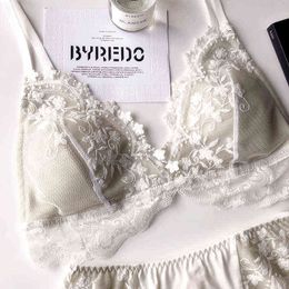 NXY sexy set Small cotton cup intimates for girls embroidery thin brassiere with pad women sexy lace underwear lingerie wire less Bra Set 1129