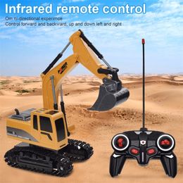 RC Trucks Mini Remote Control Bulldozer 1:24 Alloy Plastic Engineering Car Dump Truck Crane Excavator Electric Vehicle Toys Gift 220315