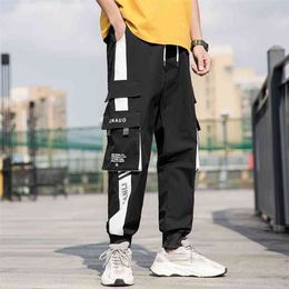 Salopette da uomo con tasca laterale nera, pantaloni da jogging casual primaverili ed estivi, pantaloni da uomo fashion street 210715