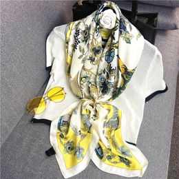 Outono e inverno novo estilo imitação de seda pequena quadrado feminino 2021 impressão lenço de seda decoração feminina cachecol