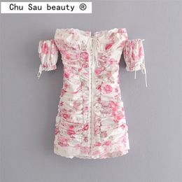 Chu Sau beauty New Vintage Fashion Dress Female Summer Word Shoulder Floral Lace Stretch Back Waist Mini Dresses Women 210309