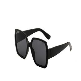 European and American classic sunglasses female new black large frame sunshade travel leisure sunglasses