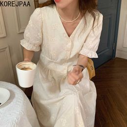 Korejpaa Women Dress Summer Gentle French V-Neck Heavy Industry Embroidered Flowers Single-breasted Puff Sleeve Vestidos 210526