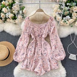 Chic Women Floral Print Fashion Playsuit Spring Summer Long Sleeve V-neck High Waist Casual Short Jumpsuit 210603