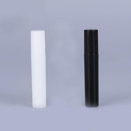 Fashion 2ml 3ml 4ML 5ml Mini Portable Trial Package Plastic Perfume Bottle Wth Spray And Empty Perfume Test tube Black WHite R2021