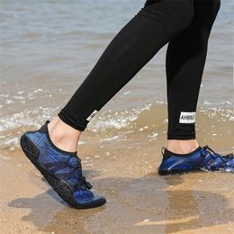 Diving Swimming Sneakers Men Water Shoes Aqua Barefoot Outdoor Beach Sandals Upstream Quick Dry River Sea Y0714