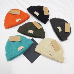 Fashion Design Beanie Hole Melon Cap Brand Men Women Winter And Autumn Warm High Quality Breathable Fitted Bucket Hat Elastic With Logo Knitted Caps U08264