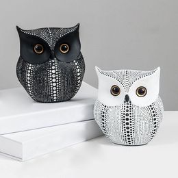 Lovely Bird Owl Resin Model Figurine Ornament Craft Home Desktop Decoration An excellent decoration for your interior model. C0220