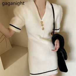 V-Neck Women Elegant Dress Three Button Patchwork Slim Mini es Short Sleeve Chic Autumn Winter Woollen 210601