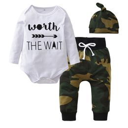 New Autumn Newborn Baby Boys Girls Clothes Long sleeve Letter Romper Tops+Army Green Pants+Hat Toddler Infant Clothing Set 210309