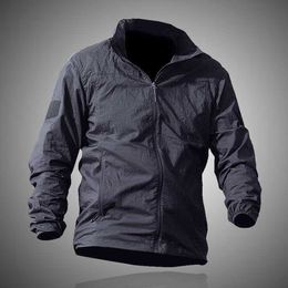 Men's Outdoor Tactical Sunscreen Clothing Light Skin Clothing Spring and Summer Thin Army Fan Jackets Windbreaker Men Tops X0710