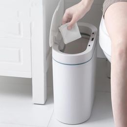 Bidoni dei rifiuti spazzatura del sensore intelligente lattina per la cucina in scatola per bagno accessori per la casa accessori Ornamenti
