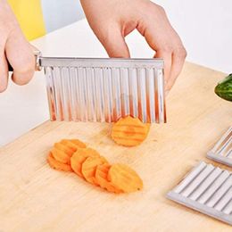 300pcs French Fry Cutters Potato Dough Waves Crinkle Cutter Slicer Potato Cutter Slicer Kitchen Vegetable Carrot Chip Blade DH8575