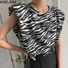 Korejpaa Women T-Shirt Summer French Retro Round Neck Black White Contrast Color Leopard Print Loose Flying Sleeve Pullover 210526