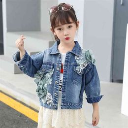 Spring Baby Girls Coat Fashion Jeans Turn-down Collar Coats for Teenage Cotton Children Denim Jackets Lace Flower Tops 4 8 12Yrs 210622