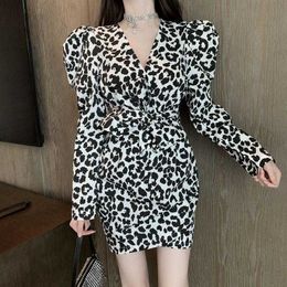 Leopard Bodycon Dres Elegant V-neck Full Sleeve Mini Sexy Party Korean Women's Autumn 210604
