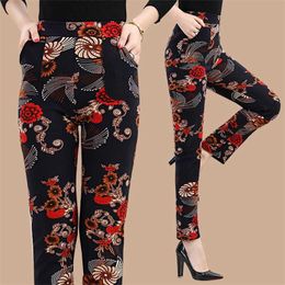 Women Winter Fashion Plus Velvet Warm Leggings Female Size Printing Flowers Thick Pants Black Casual A3 211215