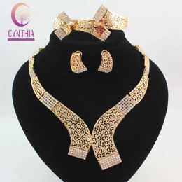 Fashion Necklace Ring Bracelet Earrings Gold Colour Fine Jewellery Sets For Women Bridal Crystal Wedding Dress Accessories Set H1022