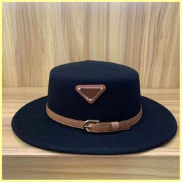 Buceket Hat Wool Caps Mens Women Flat Designer Straw Hats Brand Triangle And Letter Winter Hat Womens Fitted Baseball Cap Good 21090805R