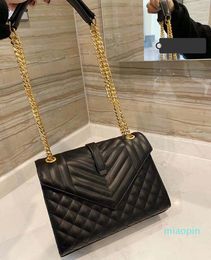 Ladies black calfskin caviar classic Diamond quilted bag chains double flap medium Genuine Leather crossbody shoulder bags 019