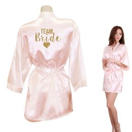 Kimono Robe Faux Silk Women Wedding Preparewear Bride Team Heart Golden Glitter Print Robes Bachelorette Pyjamas 210831