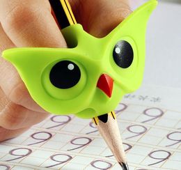 Two-Finger Pen holder Silicone Baby cartoon Learning Tool Writing Pen Writing Correction Device Children Stationery set GC712