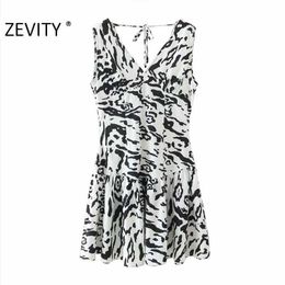 ZEVITY Women sexy v neck animal texture print sleeveless vest mini dress Lady leopard Vestido Chic hem pleats Dresses DS4521 210603
